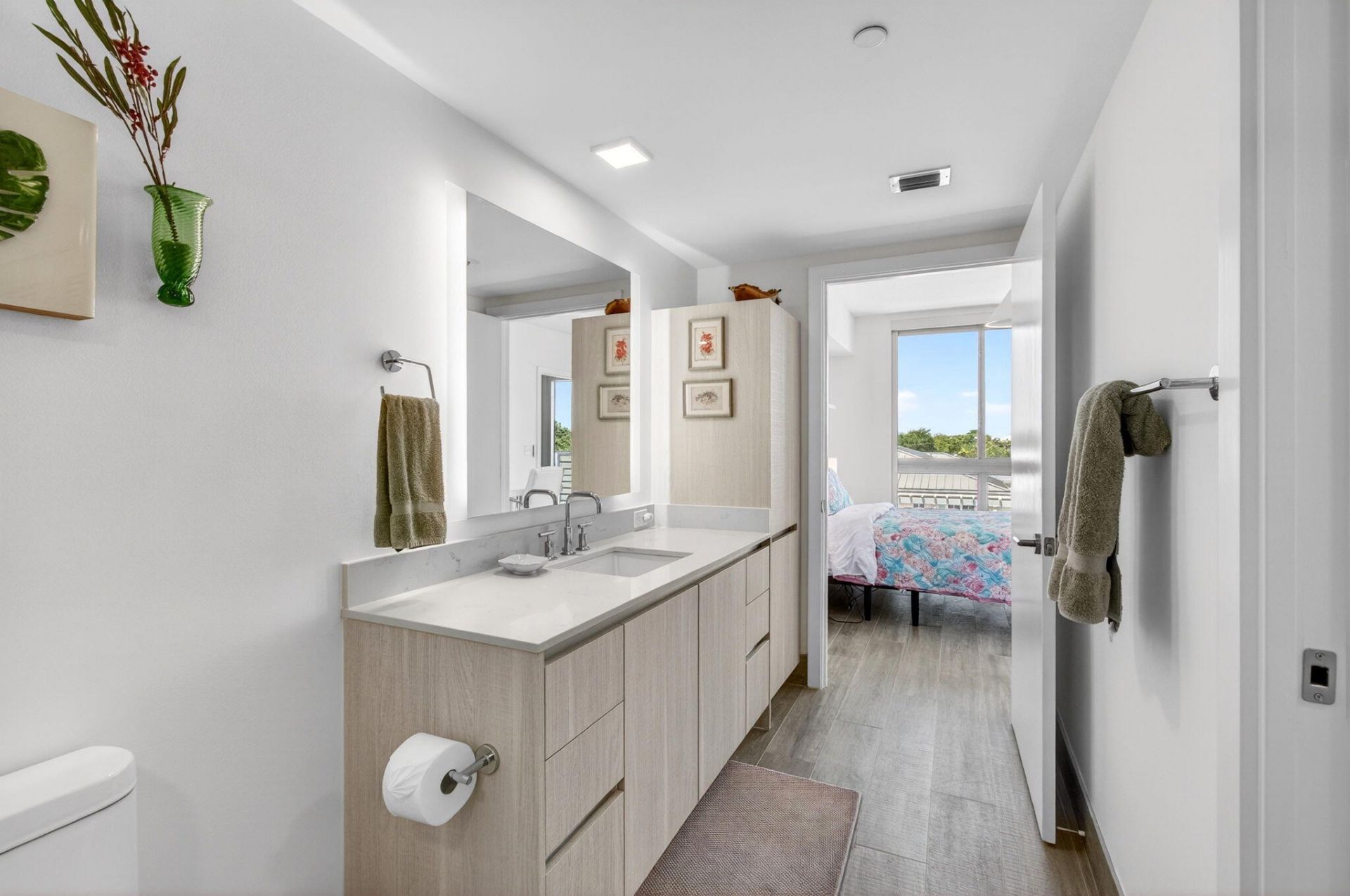 111 SE 1st Avenue, Unit 406, Delray Beach, FL 33444 Photo