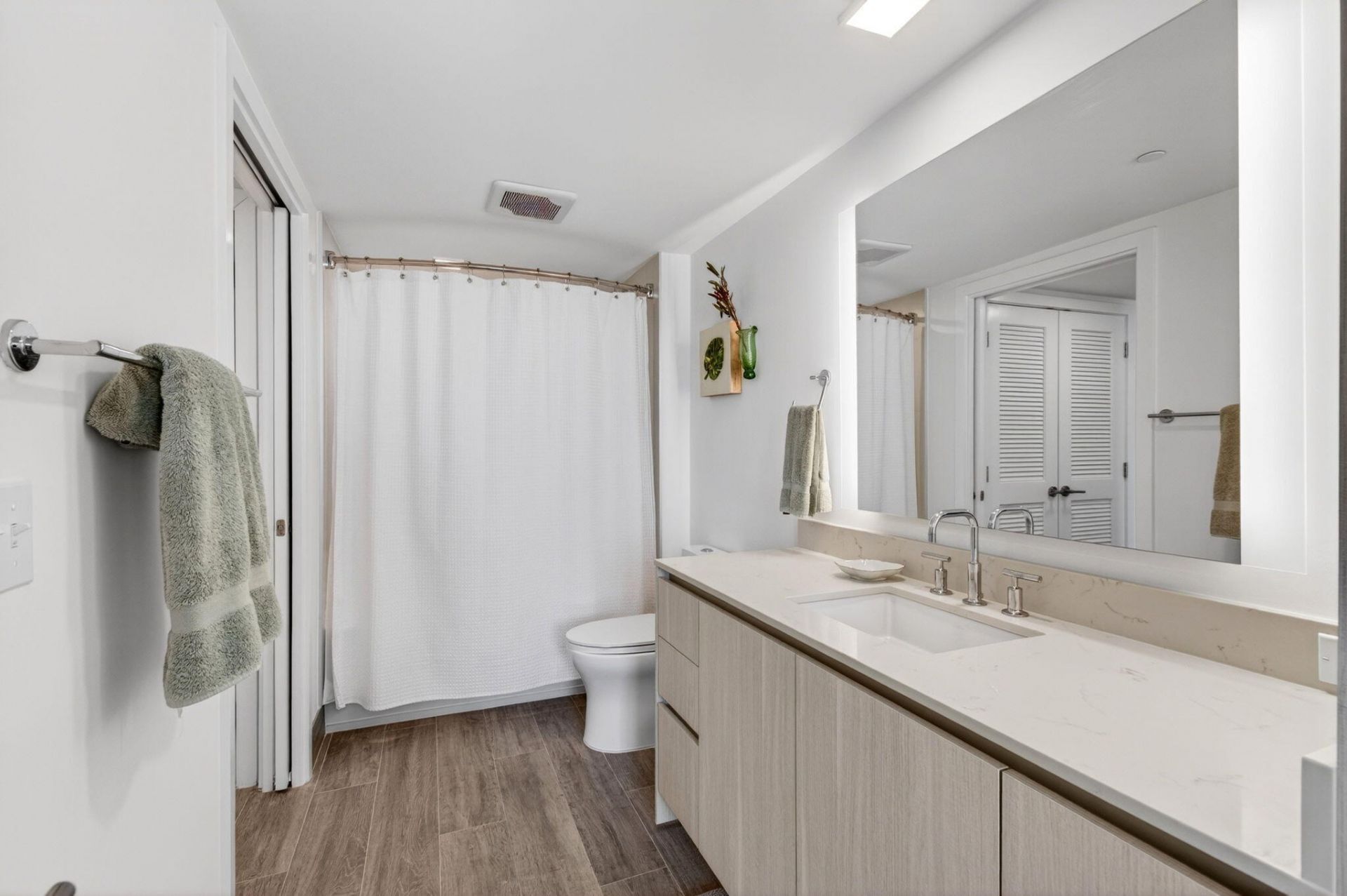 111 SE 1st Avenue, Unit 406, Delray Beach, FL 33444 Photo
