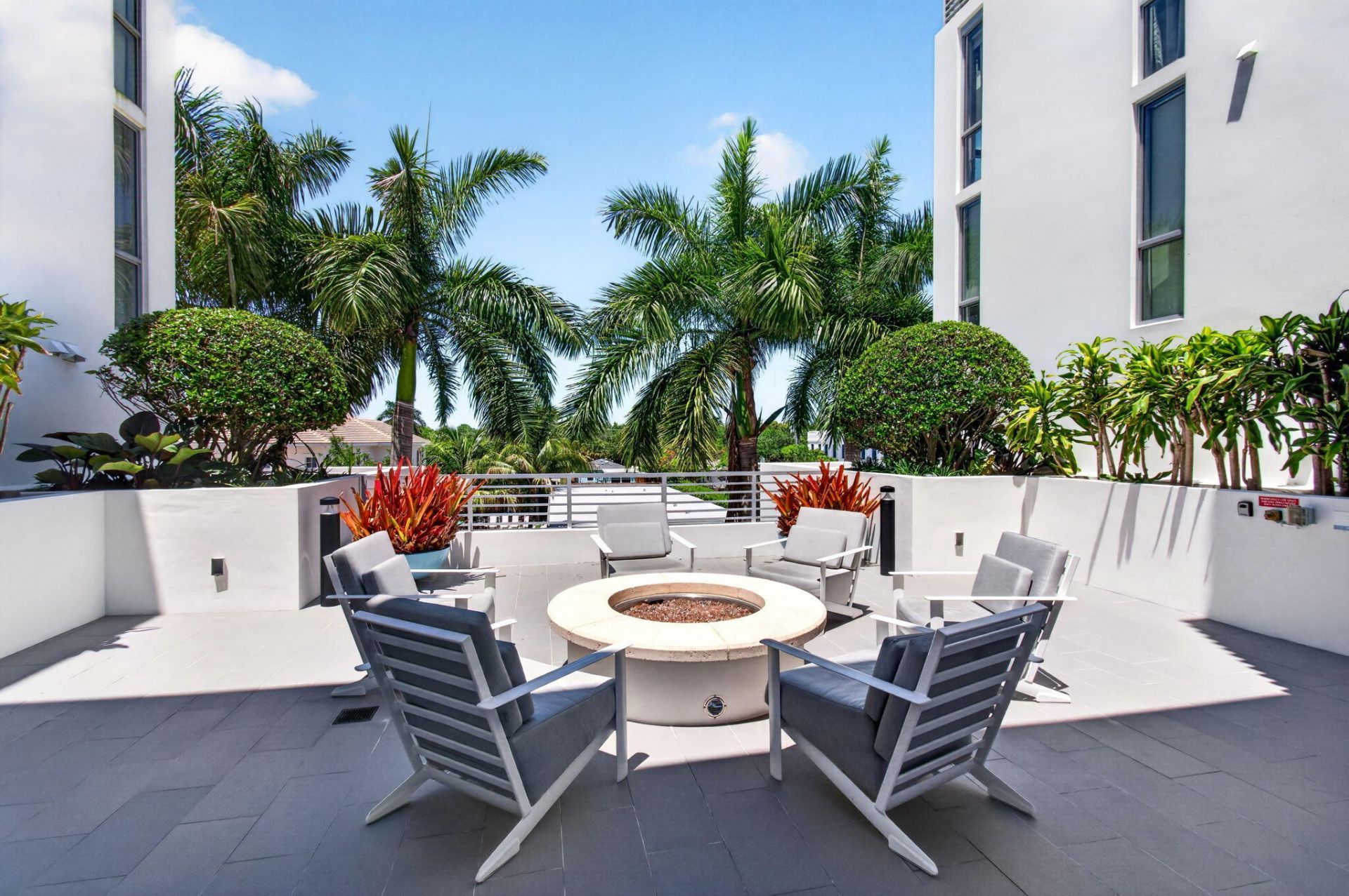 111 SE 1st Avenue, Unit 406, Delray Beach, FL 33444 Photo