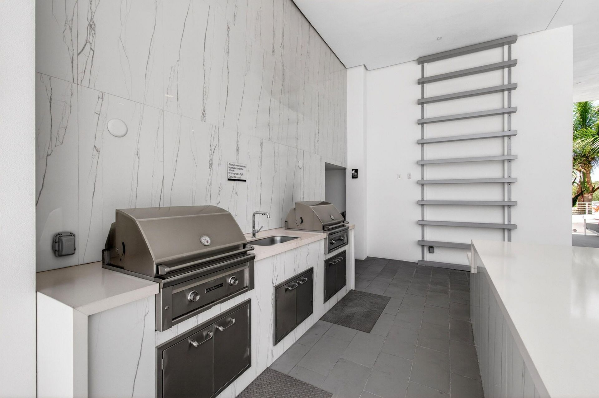 111 SE 1st Avenue, Unit 406, Delray Beach, FL 33444 Photo