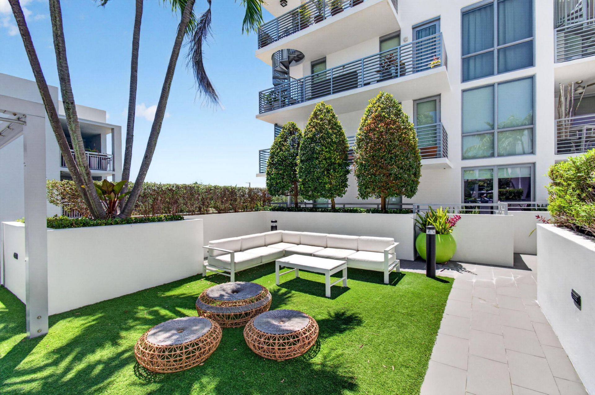 111 SE 1st Avenue, Unit 406, Delray Beach, FL 33444 Photo