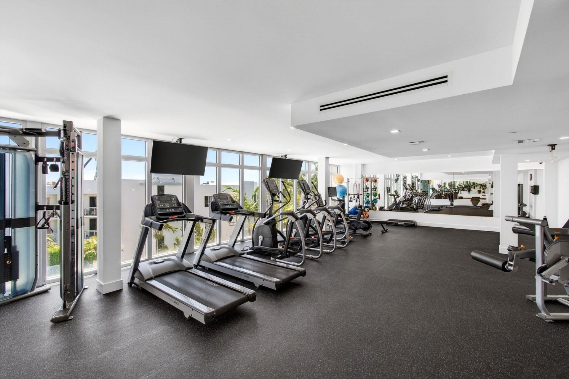 111 SE 1st Avenue, Unit 406, Delray Beach, FL 33444 Photo