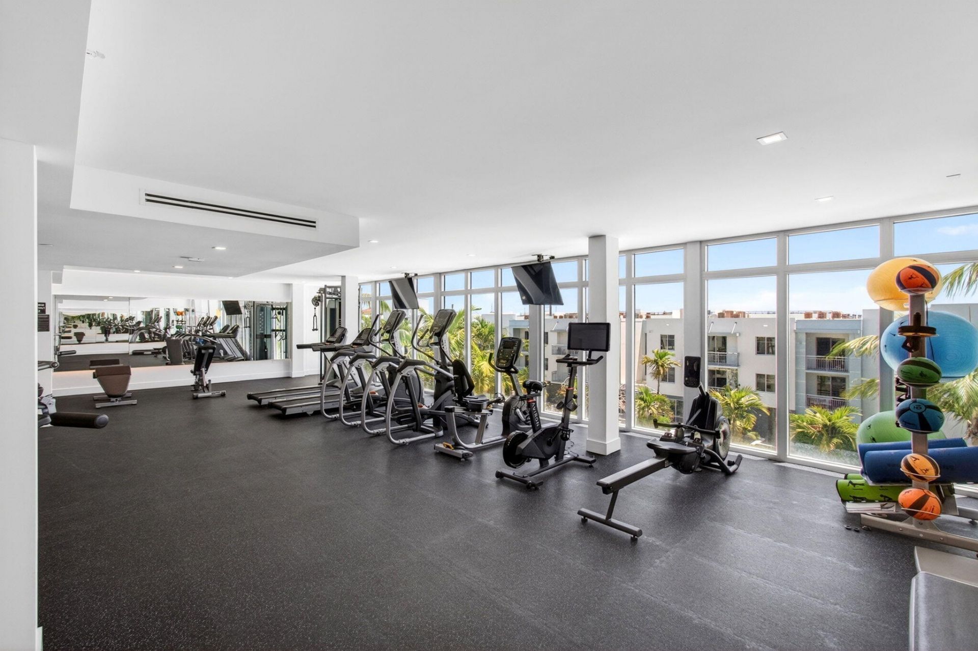 111 SE 1st Avenue, Unit 406, Delray Beach, FL 33444 Photo