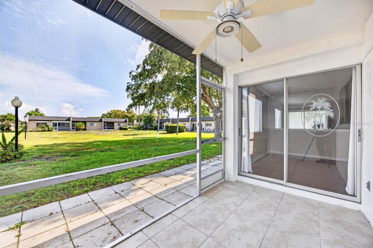 6300 S Pointe Boulevard, Unit 327, Fort Myers, FL 33919 Photo