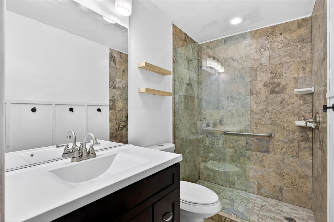 6300 S Pointe Boulevard, Unit 327, Fort Myers, FL 33919 Photo