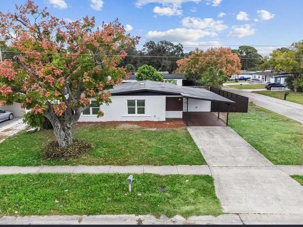 5101 TOWN N COUNTRY BOULEVARD , TAMPA, FL 33615