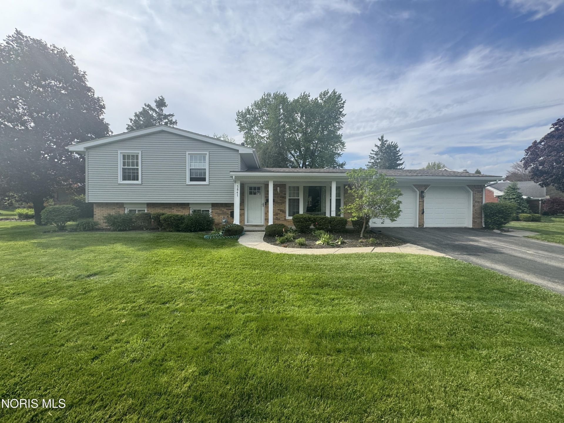 5841 Jeffrey Lane, Sylvania, OH 43560 Main Photo