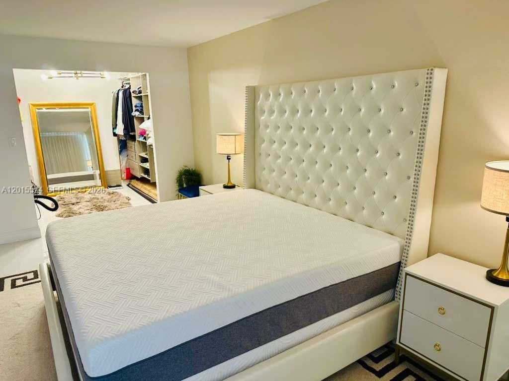 600 Parkview Dr, Unit 1018, Hallandale Beach, FL 33009 Photo