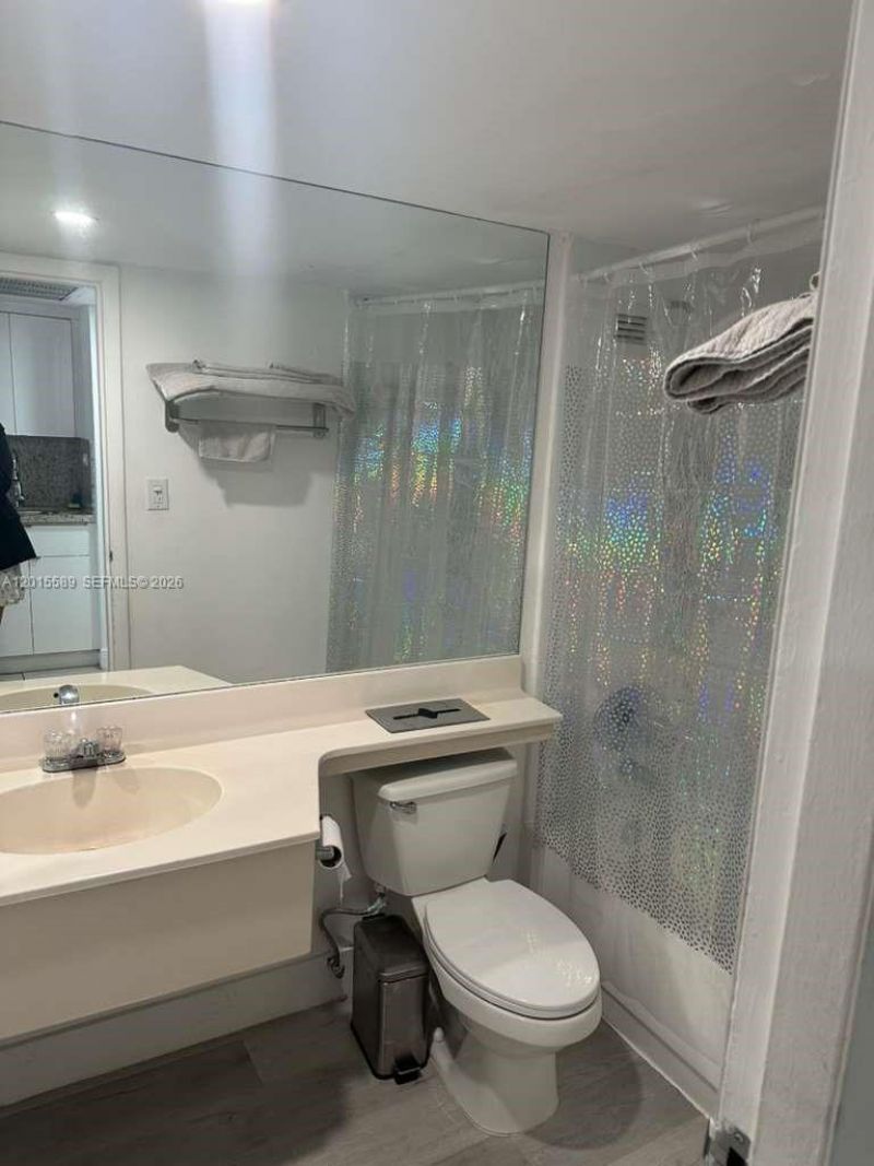 19201 Collins Ave, Unit 841, Sunny Isles Beach, FL 33160 Photo