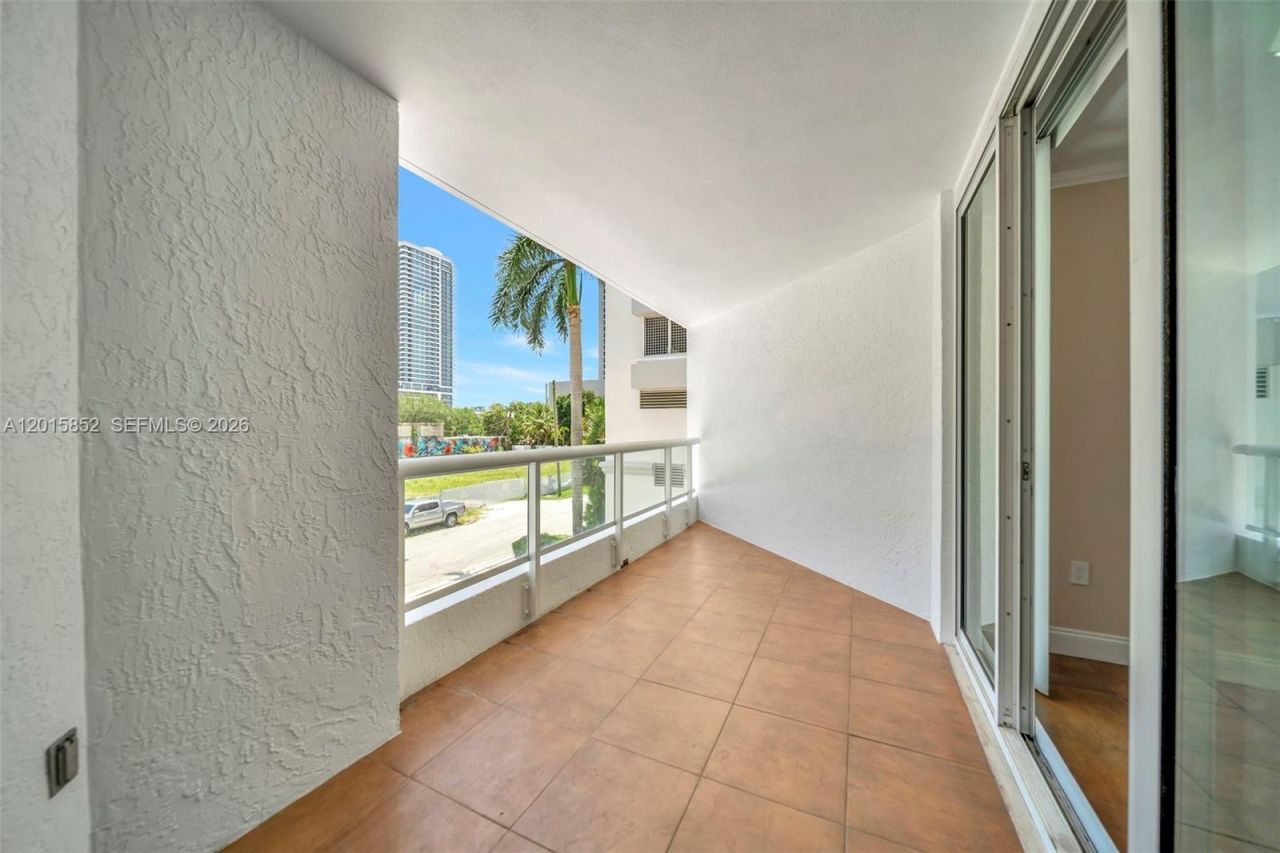 401 SW 4th Ave, Unit 203, Fort Lauderdale, FL 33315 Photo
