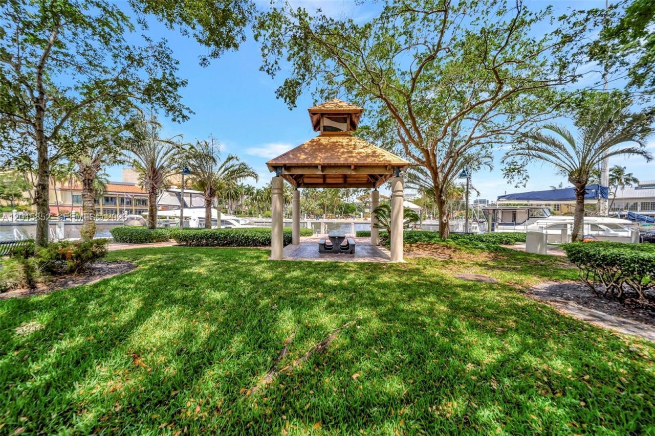 401 SW 4th Ave, Unit 203, Fort Lauderdale, FL 33315 Photo
