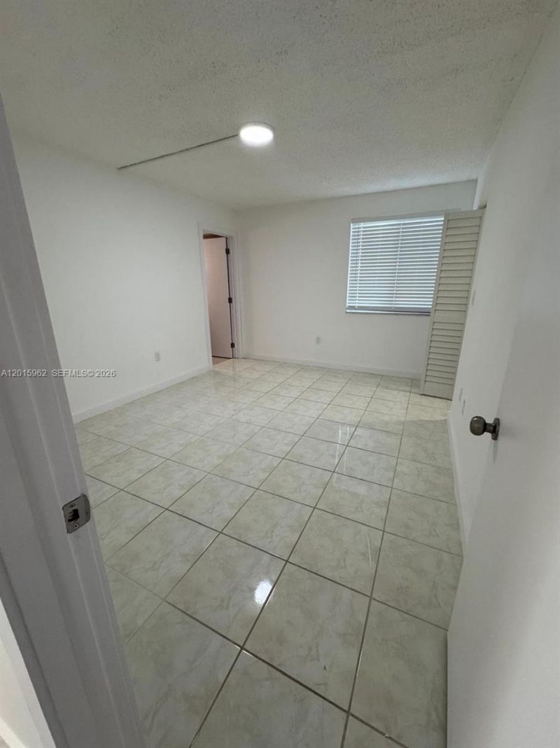 10296 NW 9th St Cir, Unit 202, Miami, FL 33172 Photo