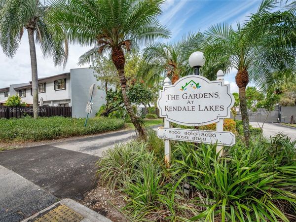 8010 SW 152nd Ave, Unit 211, Miami, FL 33193