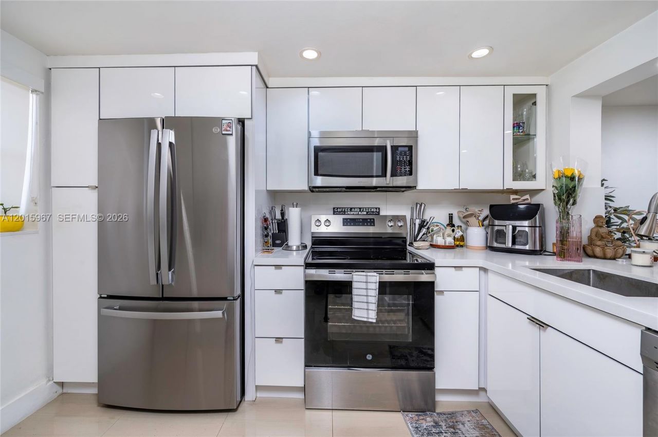 8010 SW 152nd Ave, Unit 211, Miami, FL 33193 Photo