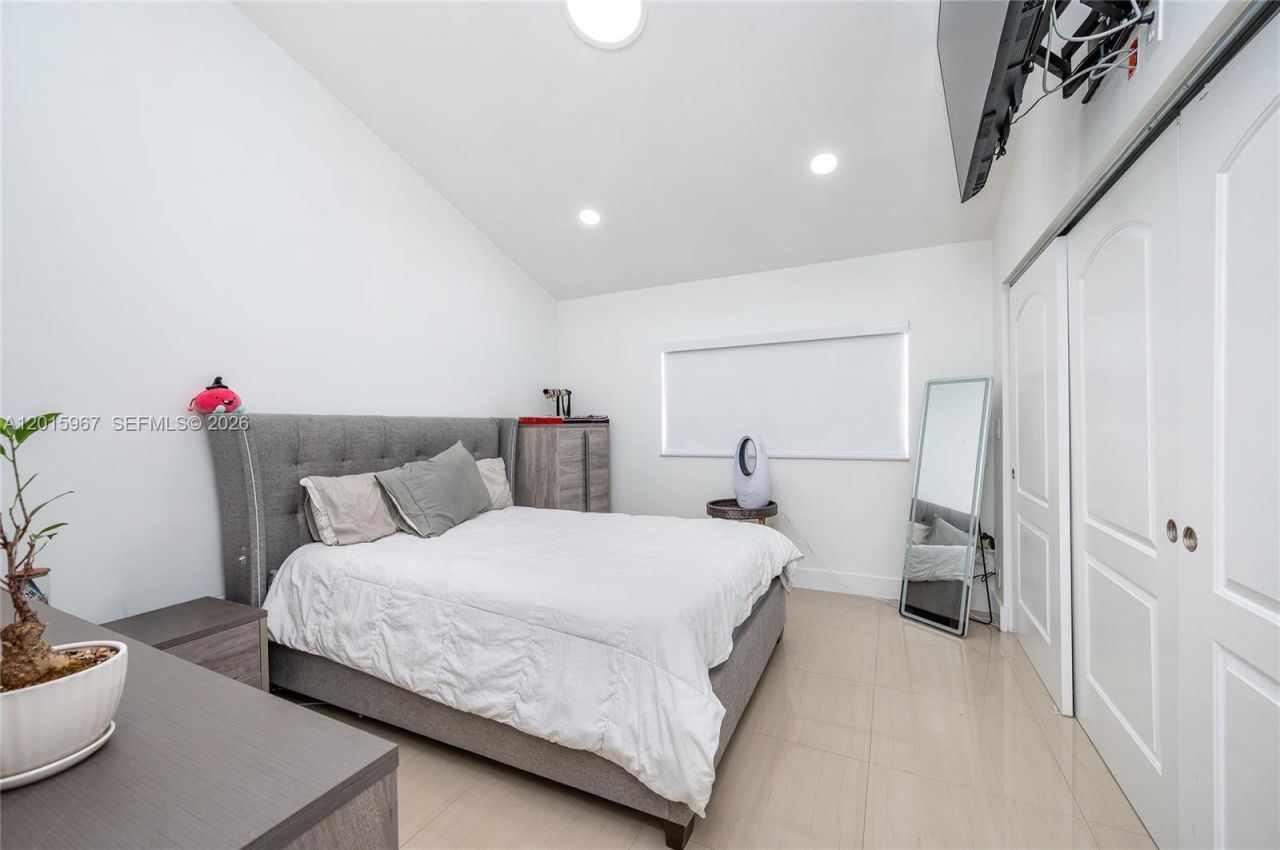 8010 SW 152nd Ave, Unit 211, Miami, FL 33193 Photo