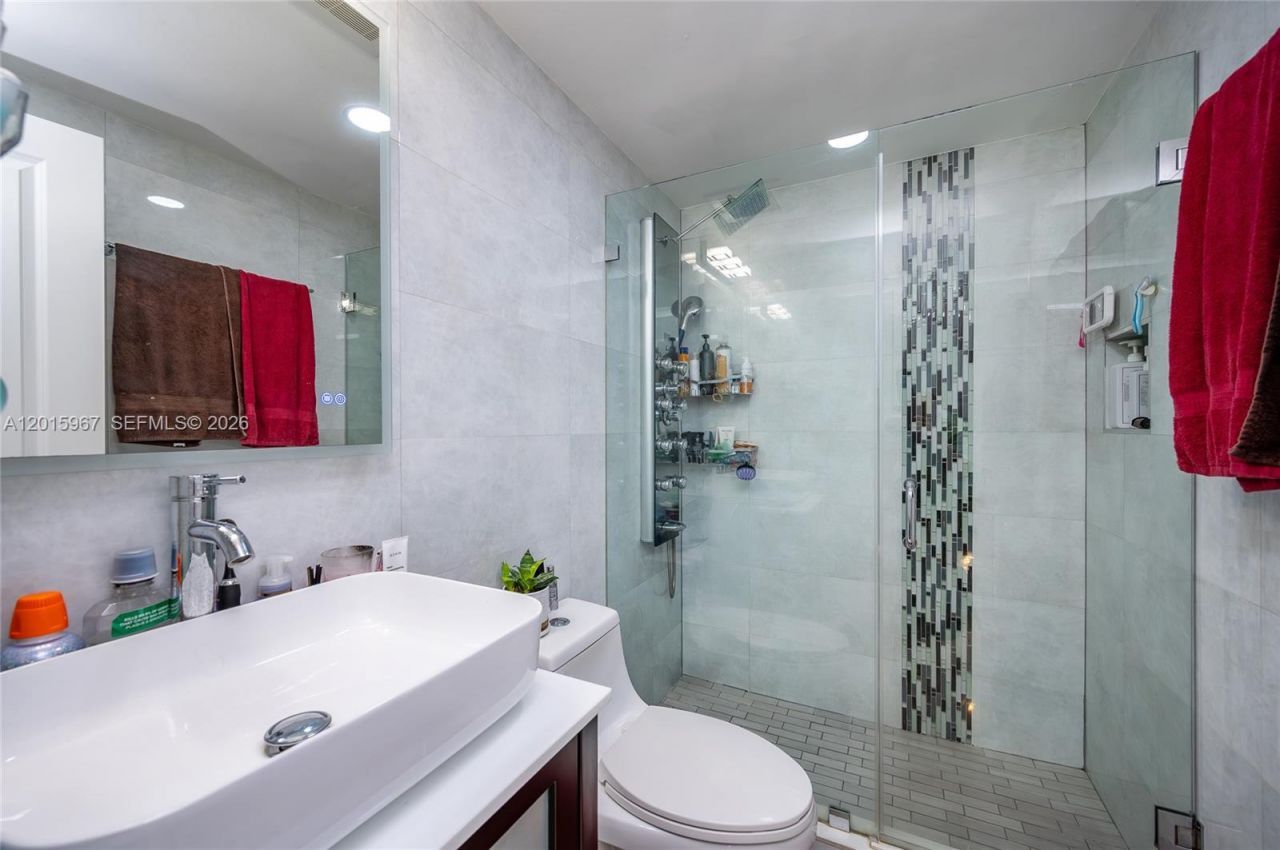 8010 SW 152nd Ave, Unit 211, Miami, FL 33193 Photo