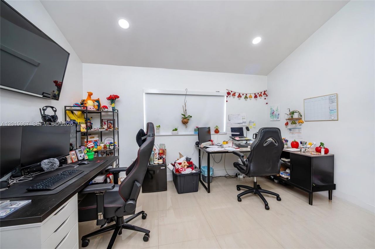 8010 SW 152nd Ave, Unit 211, Miami, FL 33193 Photo