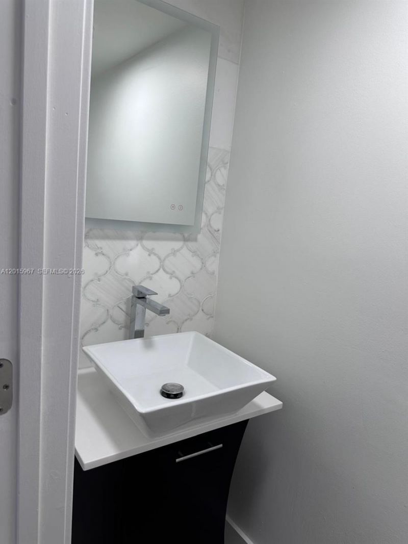 8010 SW 152nd Ave, Unit 211, Miami, FL 33193 Photo