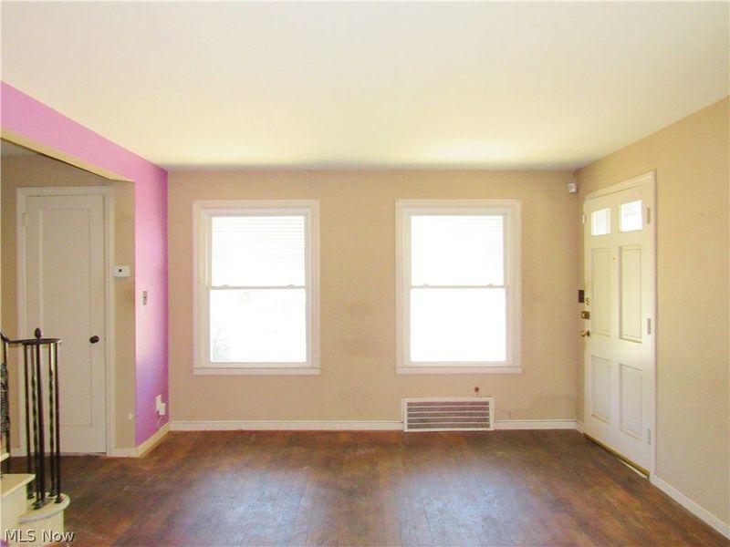 25250 Treadwell Avenue, Euclid, OH 44117 Photo 3