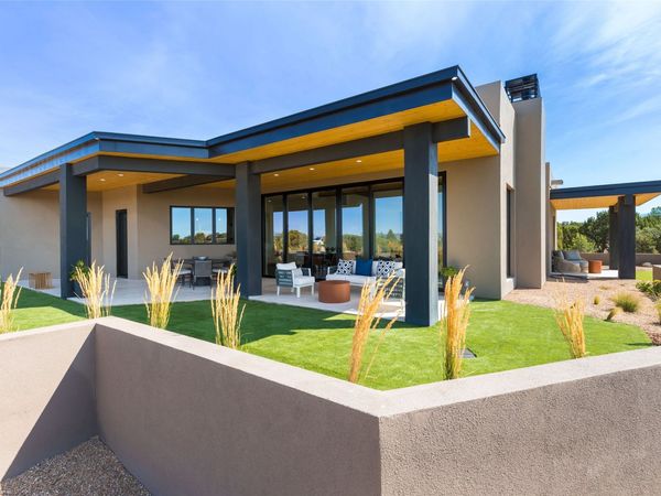 23 Windridge Circle, Santa Fe, NM 87506