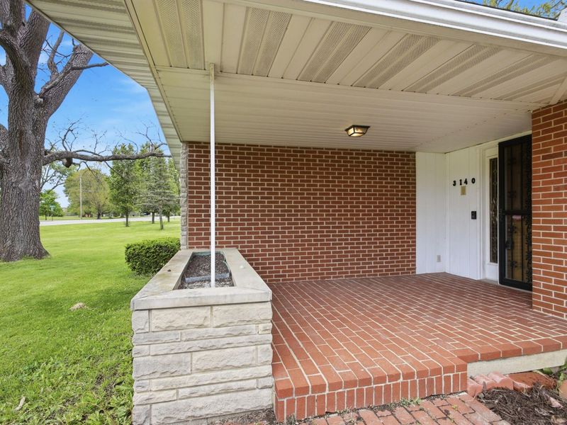 3140 N Hampton Road, Springfield, OH 45502 Photo 4
