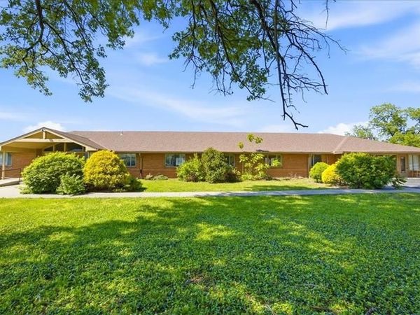 8540 Blue Ridge Boulevard, Kansas City, MO 64138