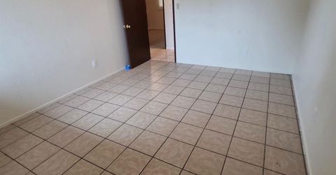 933 Meadowview Dr, Galt, CA 95632 Photo