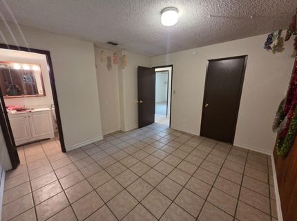 933 Meadowview Dr, Galt, CA 95632 Photo