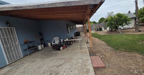 933 Meadowview Dr, Galt, CA 95632 Photo