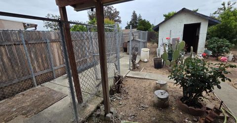 933 Meadowview Dr, Galt, CA 95632 Photo