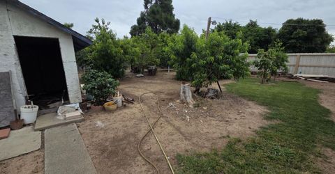 933 Meadowview Dr, Galt, CA 95632 Photo