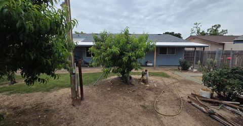 933 Meadowview Dr, Galt, CA 95632 Photo