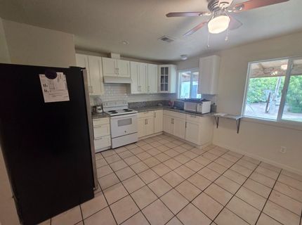 933 Meadowview Dr, Galt, CA 95632 Photo