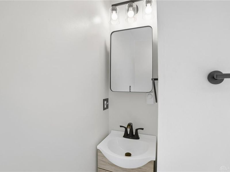 8560 Zoar Road, Hamilton Township, OH 45140 Photo 28
