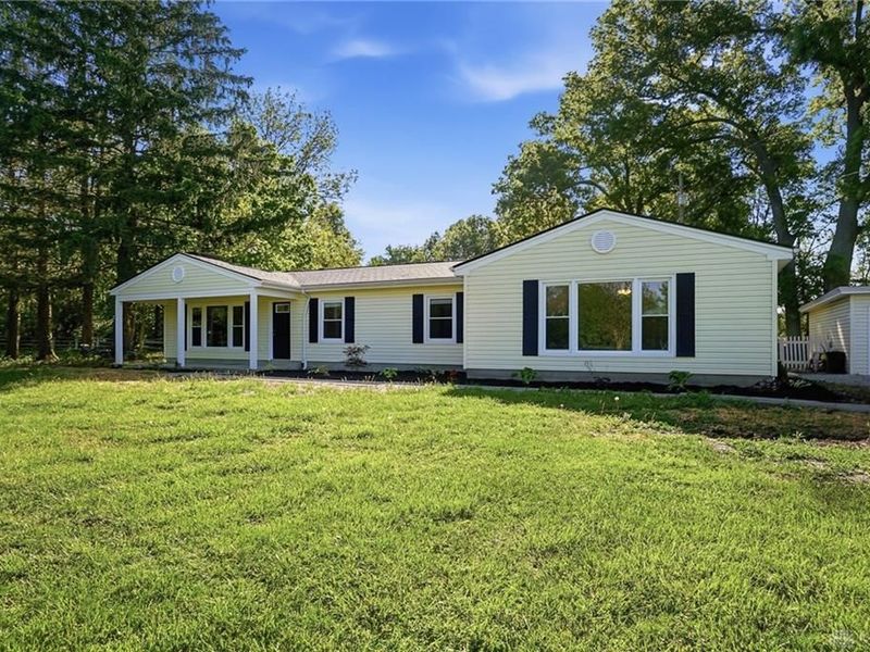 8560 Zoar Road, Hamilton Township, OH 45140 Photo 3