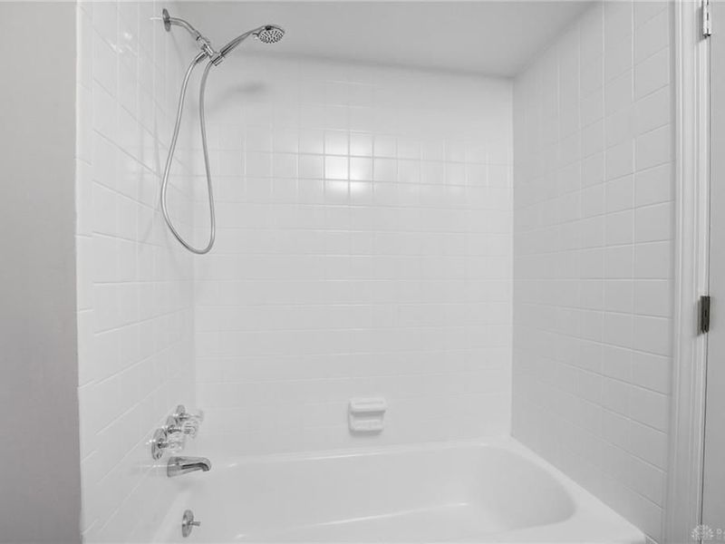 8560 Zoar Road, Hamilton Township, OH 45140 Photo 32
