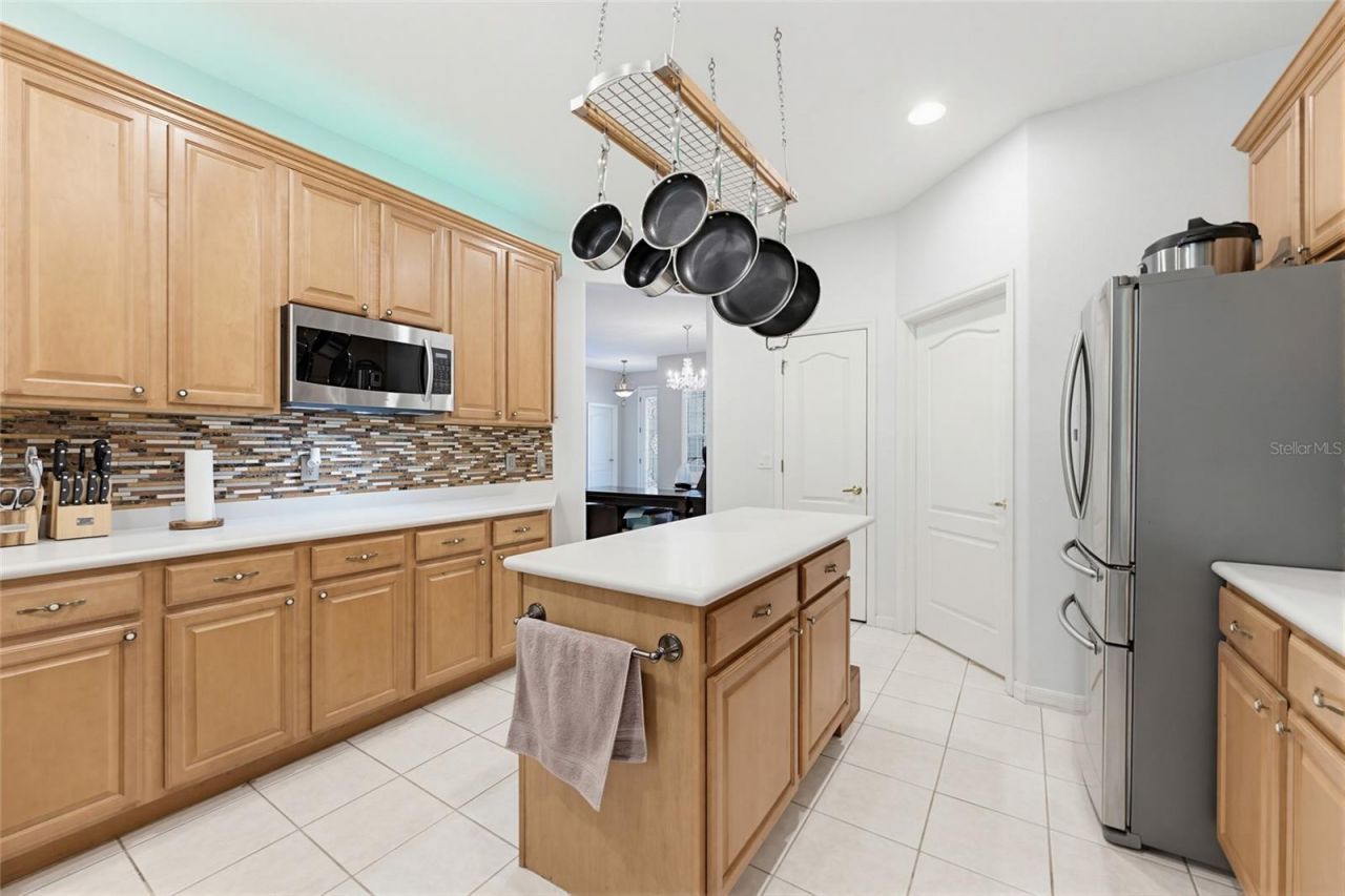 62 Camelot Ridge Drive, Brandon, FL 33511 Photo