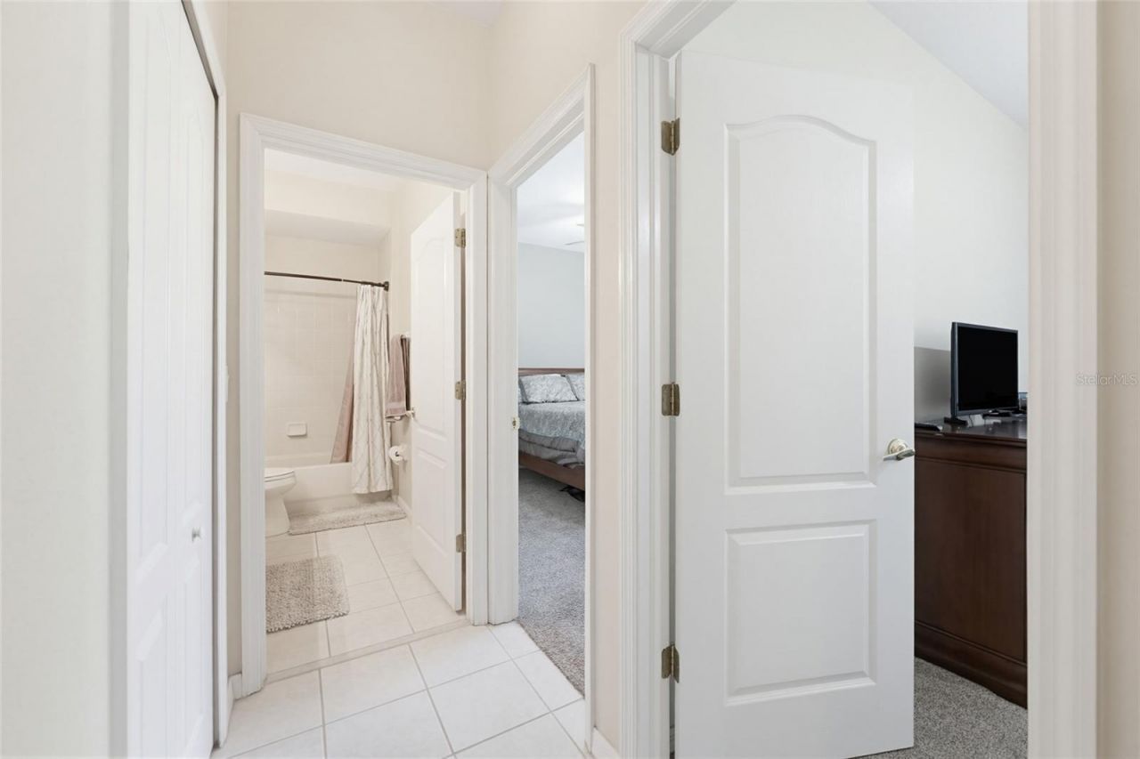 62 Camelot Ridge Drive, Brandon, FL 33511 Photo