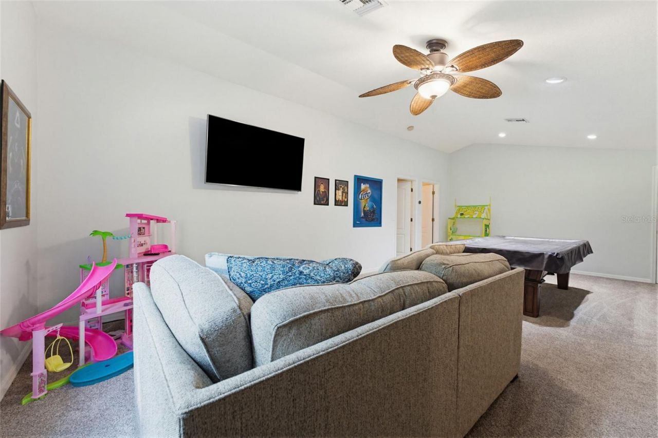 62 Camelot Ridge Drive, Brandon, FL 33511 Photo