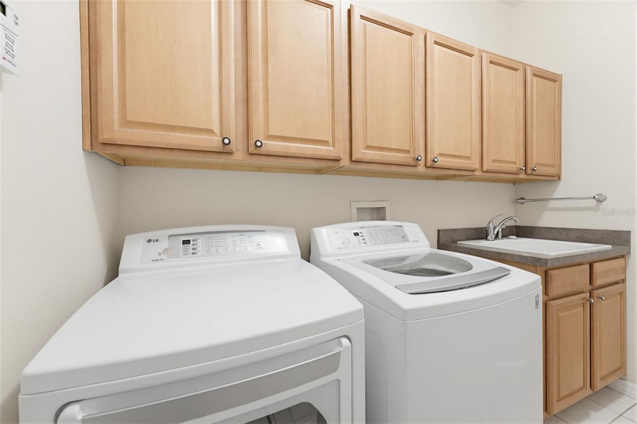 62 Camelot Ridge Drive, Brandon, FL 33511 Photo