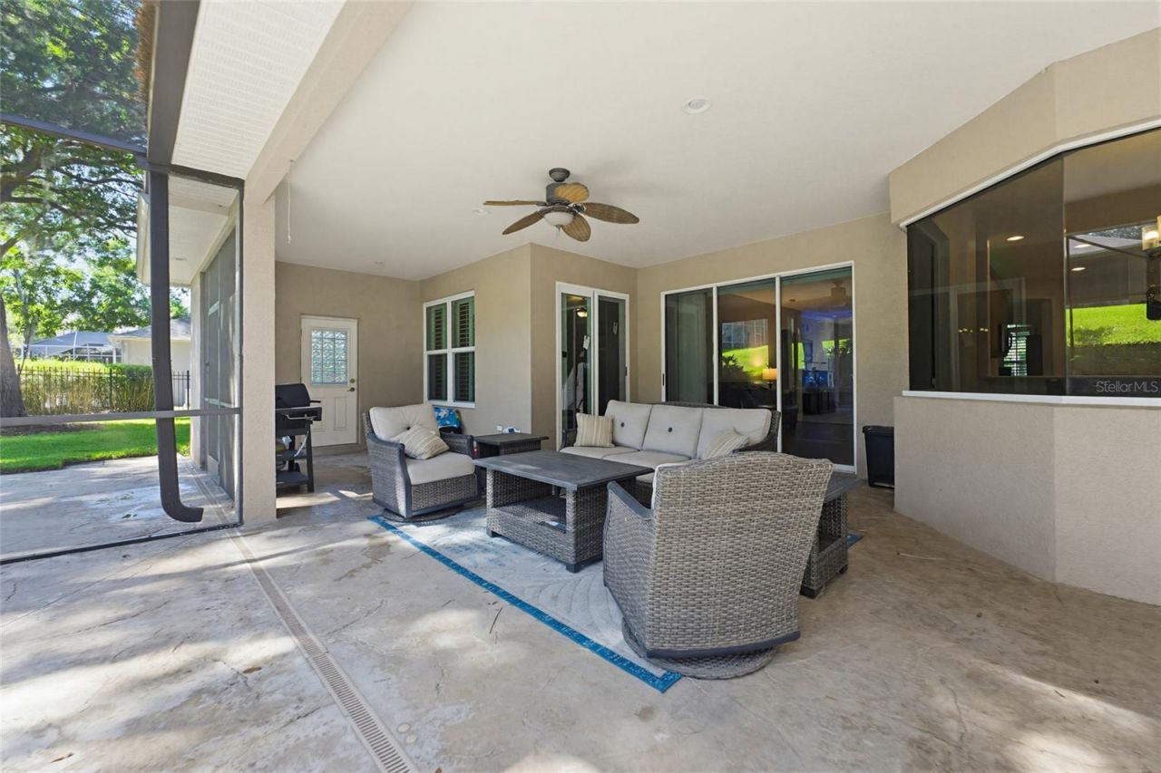 62 Camelot Ridge Drive, Brandon, FL 33511 Photo