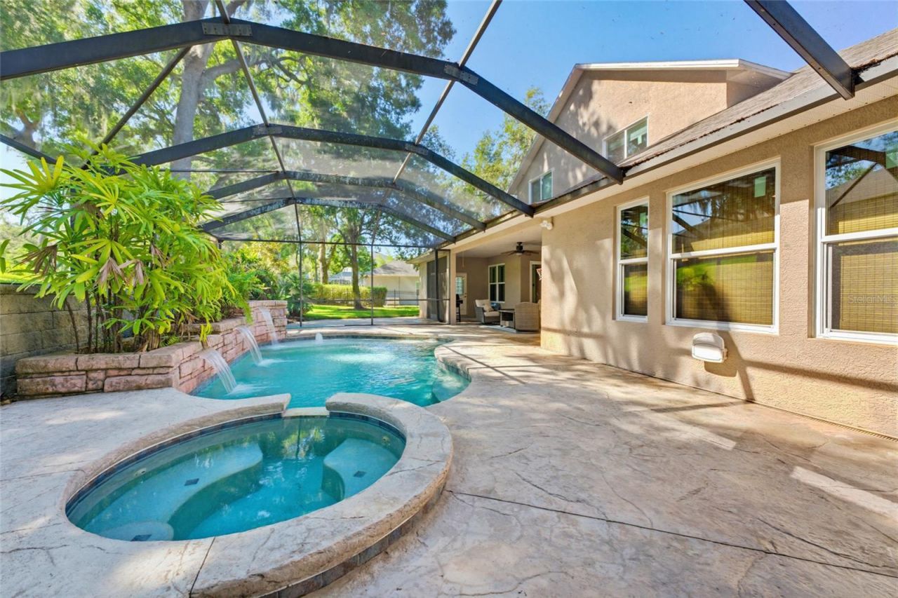 62 Camelot Ridge Drive, Brandon, FL 33511 Photo