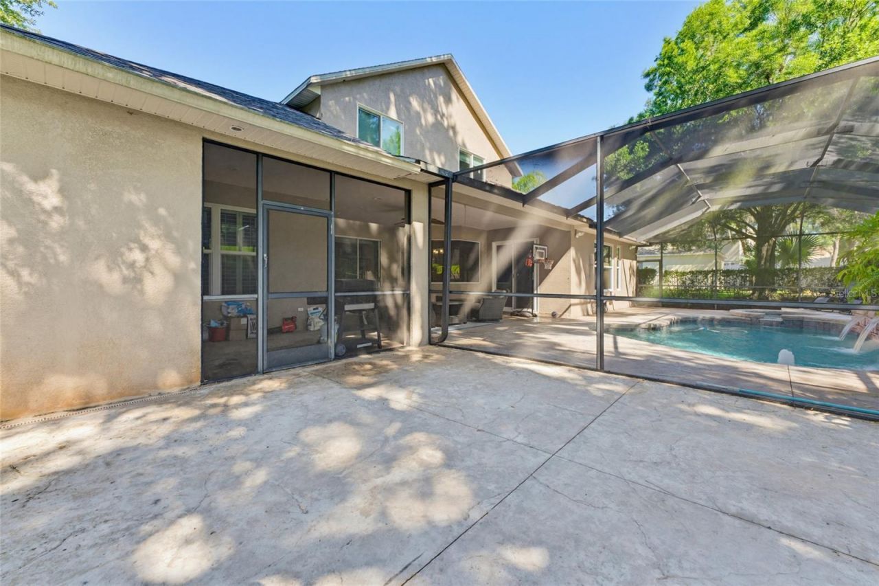62 Camelot Ridge Drive, Brandon, FL 33511 Photo