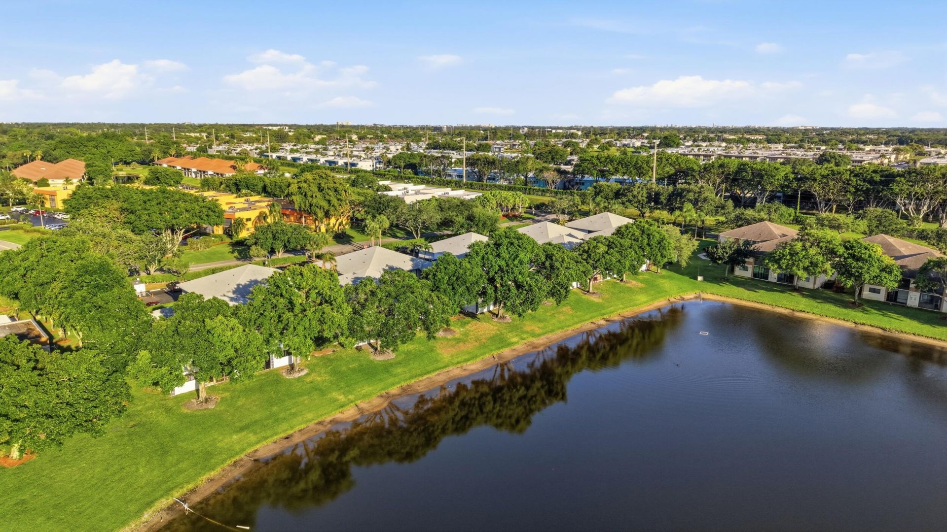15301 Pembridge Avenue, Unit 44, Delray Beach, FL 33484 Photo