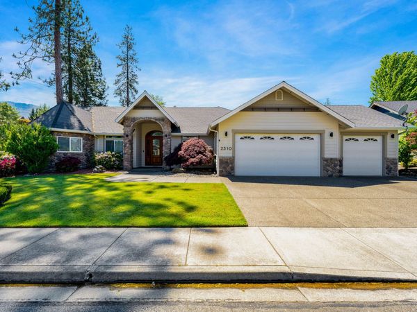 2310 Haviland Drive, Grants Pass, OR 97527