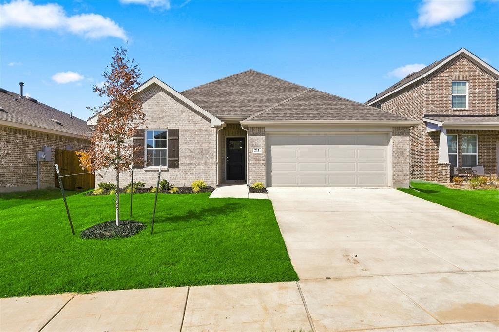 211 Patton Lane, Venus, TX 76084 Main Photo