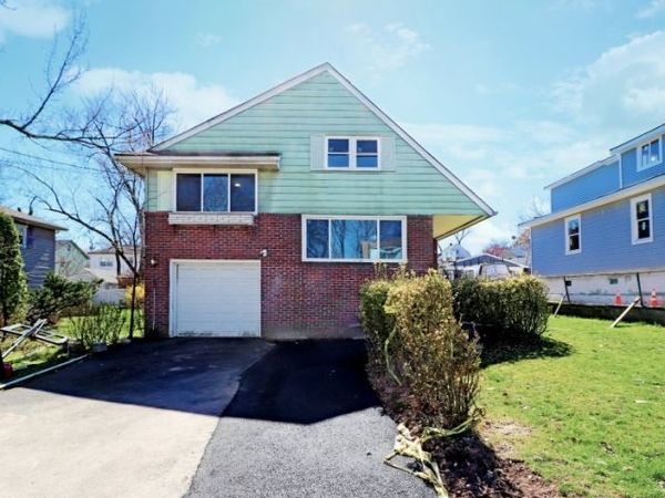 260 Shepard Ave, Englewood, NJ 07631