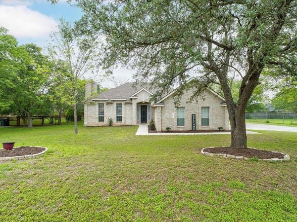 202 Meadow Woods DR, Kyle, TX 78640