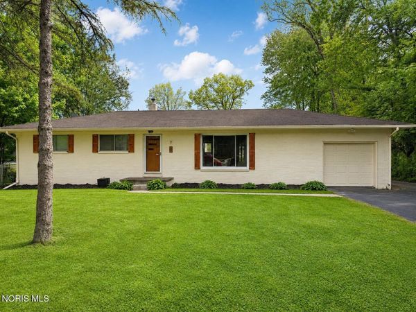 4915 Swanbrook Court, Toledo, OH 43614
