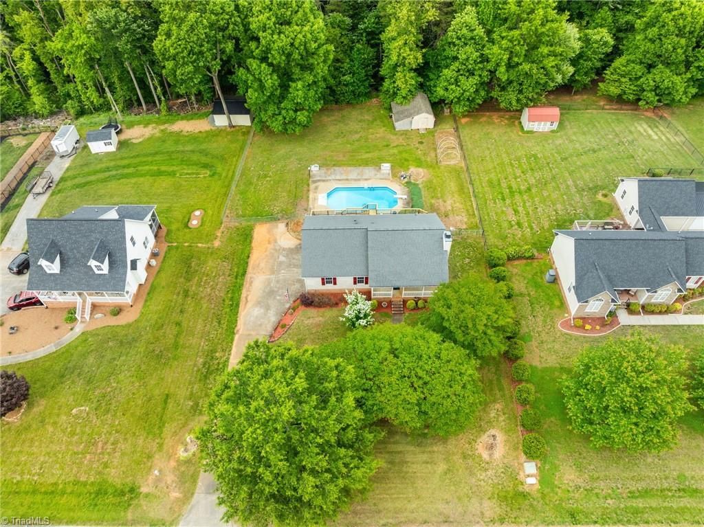 1120 Woodbury Road, King, NC 27021 Main Photo